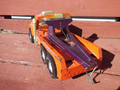 nylint big pumpkin tow truck
