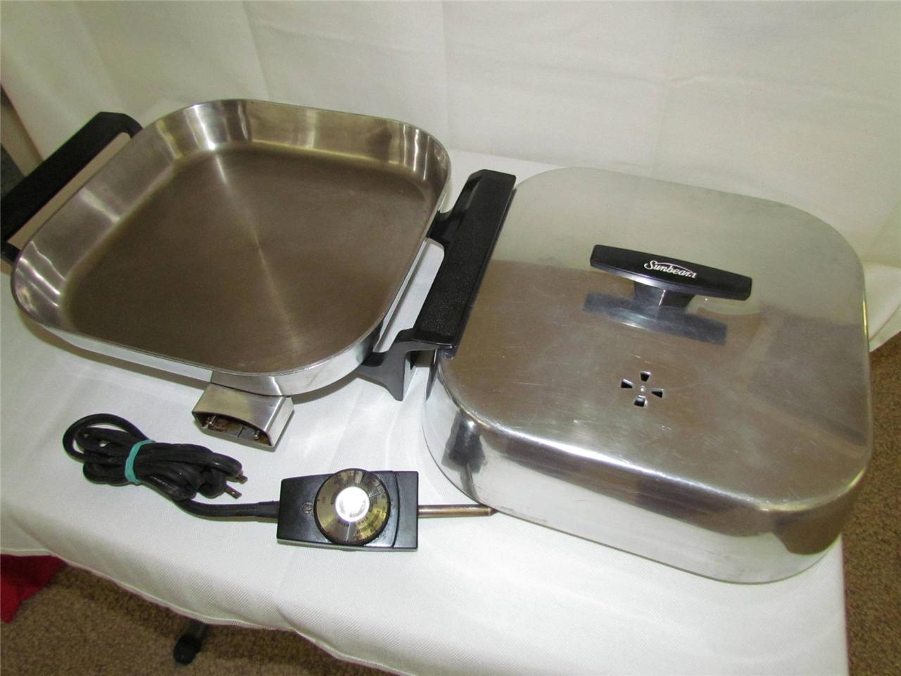 VINTAGE SUNBEAM ELECTRIC 12" SKILLET WITH DOME LID 1250 WATTS EXCELLENT