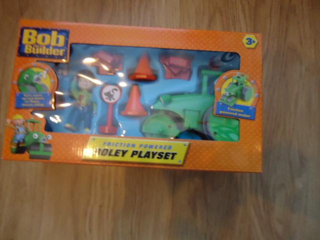 BNIB Bob the Builder friction powered vehicle playset Benny Muck Roley Age 3+ - Picture 6 of 6