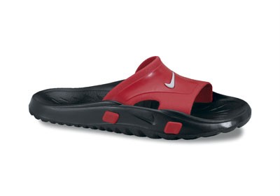 closed toe sandals nike