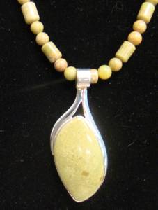 Jay King Mine Finds Dtr Bead Necklace Yellow Green Pendant