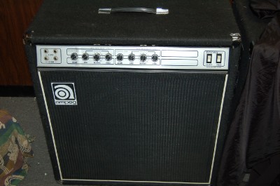 AMPEG MID 70'S USA MADE B115 BASS COMBO 120 LOUD WATTS