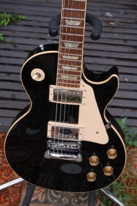 NOS 08 EBONY GIBSON LES PAUL STANDARD TRADITIONAL W/HSC