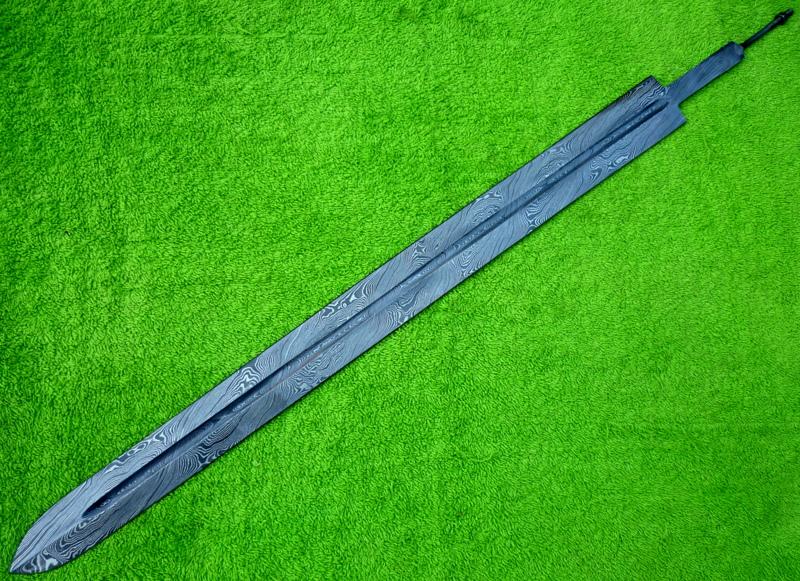 CUSTOM DAMASCUS STEEL HUNTING KNIFE / VIKING SWORD BLANK BLADE II