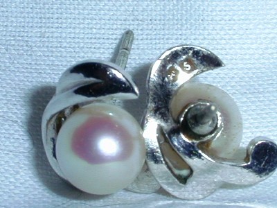 Mikimoto Pearls Earrings on Stunning Mikimoto Sterling 7mm Pearl Earrings Http Www Auctiva