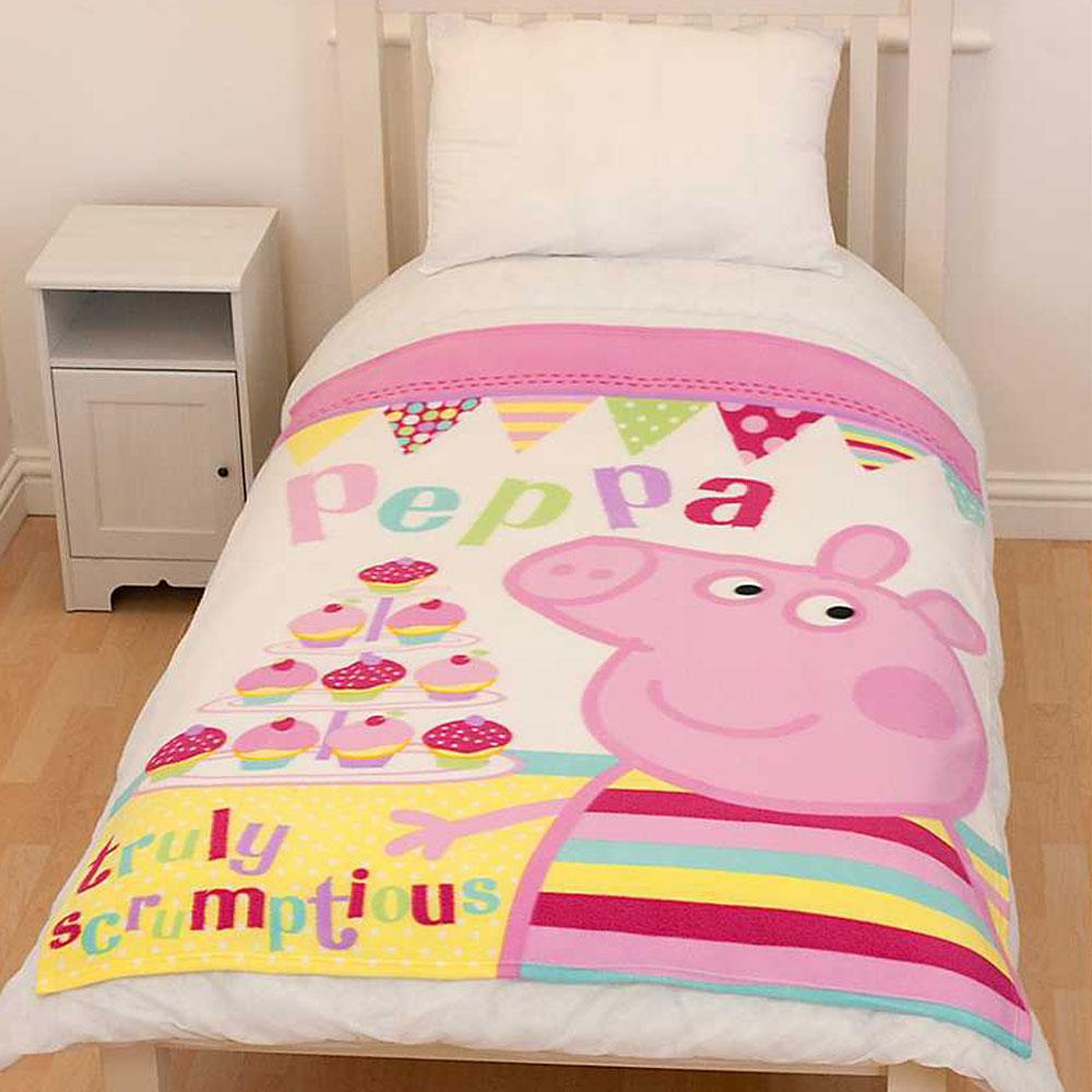 CHARACTER FLEECE BLANKETS & SNUGGLE SLEEVED FLEECES FREE UK DELIVERY
