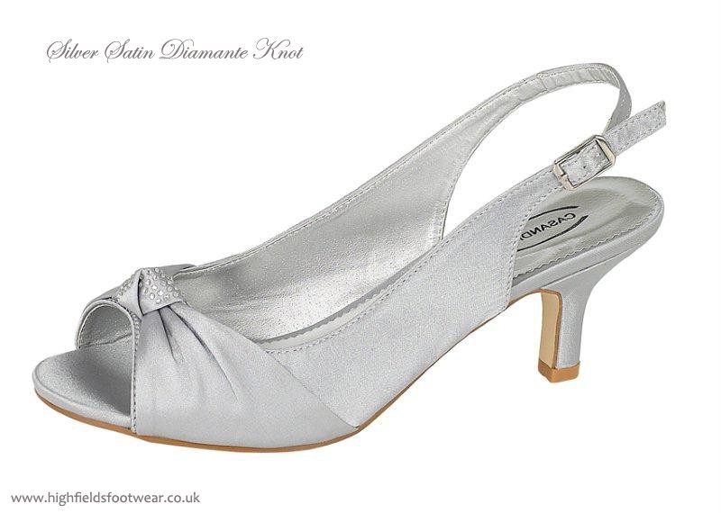 wide width silver low heel shoes