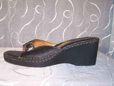 Born Shoes Sale on Born Black Wedge Sandals Slides Mules Shoes 10   42   Ebay