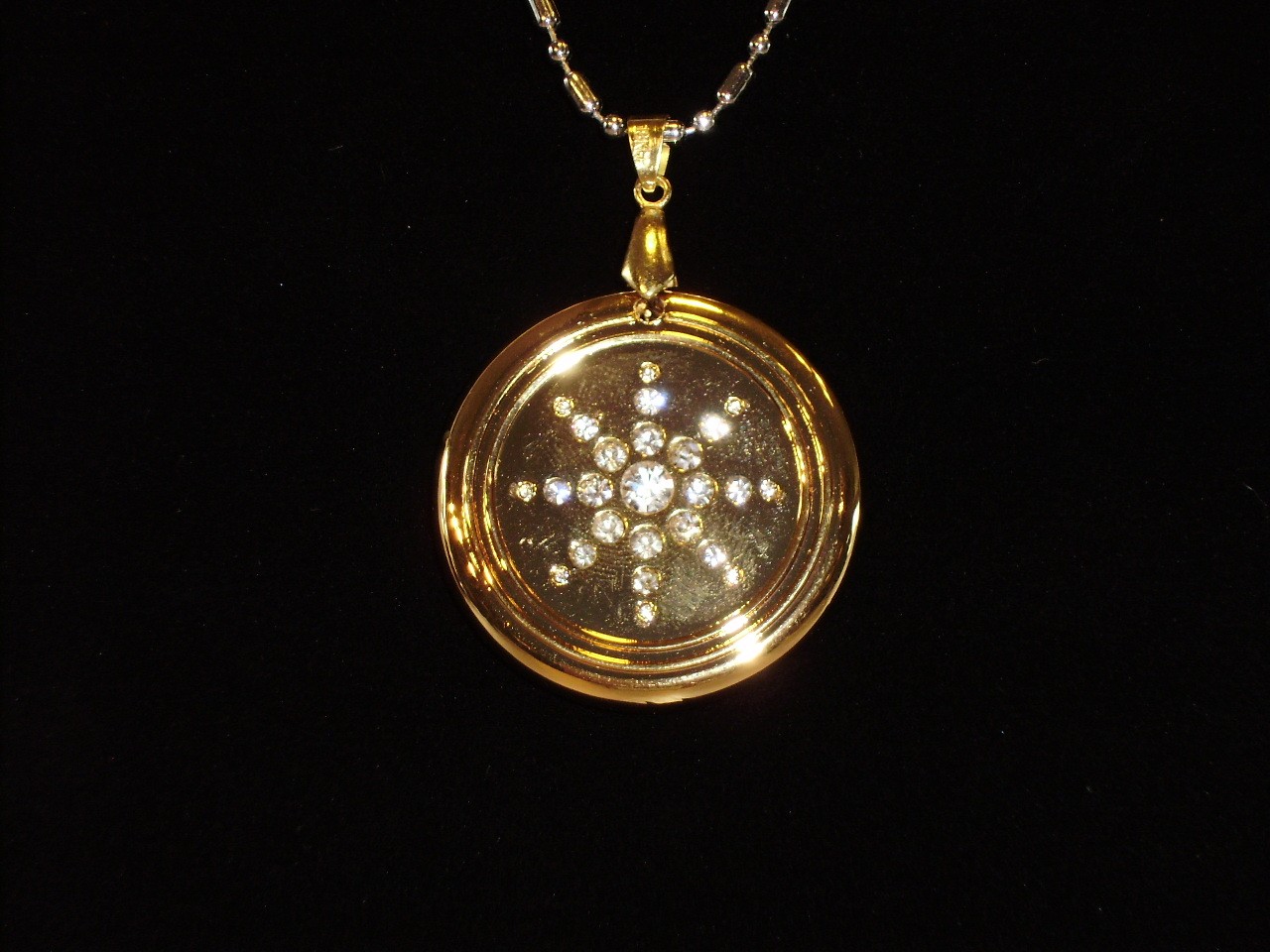 EHM QUANTUM SCIENCE PENDANT GOLD CRYSTAL METAL 40 eBay