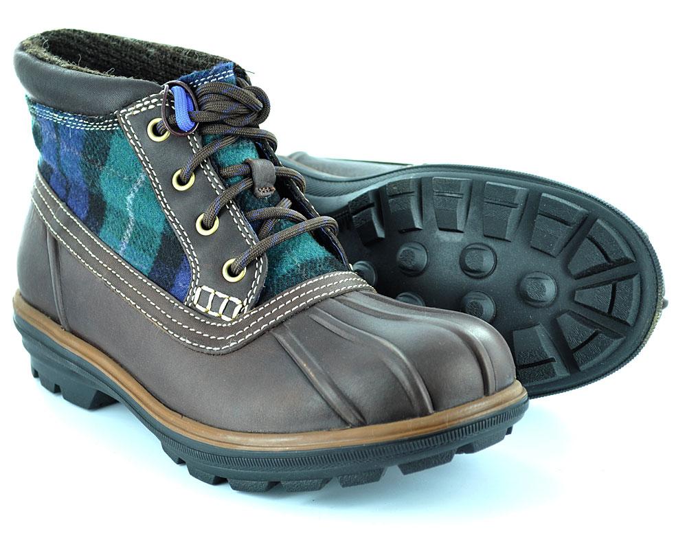 cole haan waterproof chukka