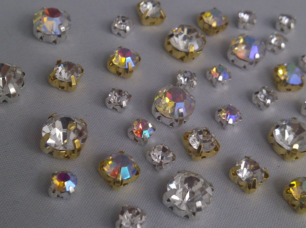 Grade A Sew on Cut Glass Crystals, Rhinestones, Diamantes, Dress Making