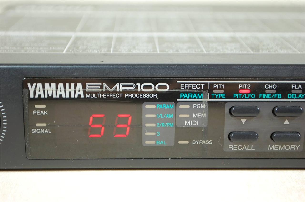 Yamaha EMP100 multieffect processor made in japan delay reverb vintage