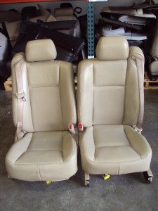 2006 Cadillac Cts Front Driver Amp Passenger Bucket Heated