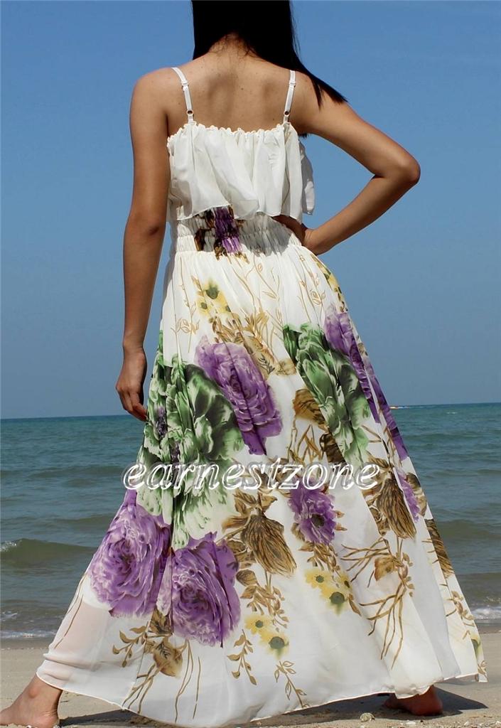 Sundresses for a cruise Cruise clothes that keep a body cool will feel nice to wear during warm occasions. Plus, the sleeveless styling will be the perfect feature on a tank top that's stylish. Wear a tank top with a pair of shorts or a skirt and feel cool throughout the day.