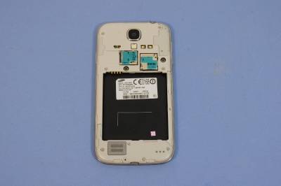 Broken as Is Samsung Galaxy s 4 SCH I545 Ve
