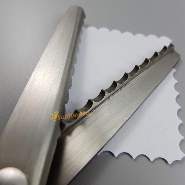 One Scalloped Triangle Edge Scissors Shears Fabric Decorative Sew