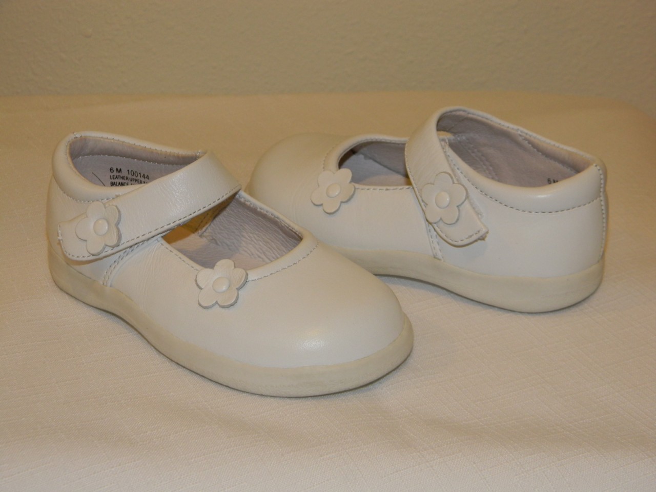 New JUMPING JACKS "Tasha" LEATHER Baby Toddler GIRL Velcro Mary Jane