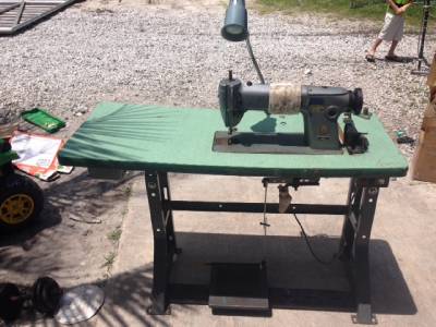 Singer 281-1 commercial Sewing machine with walking foot and clutch