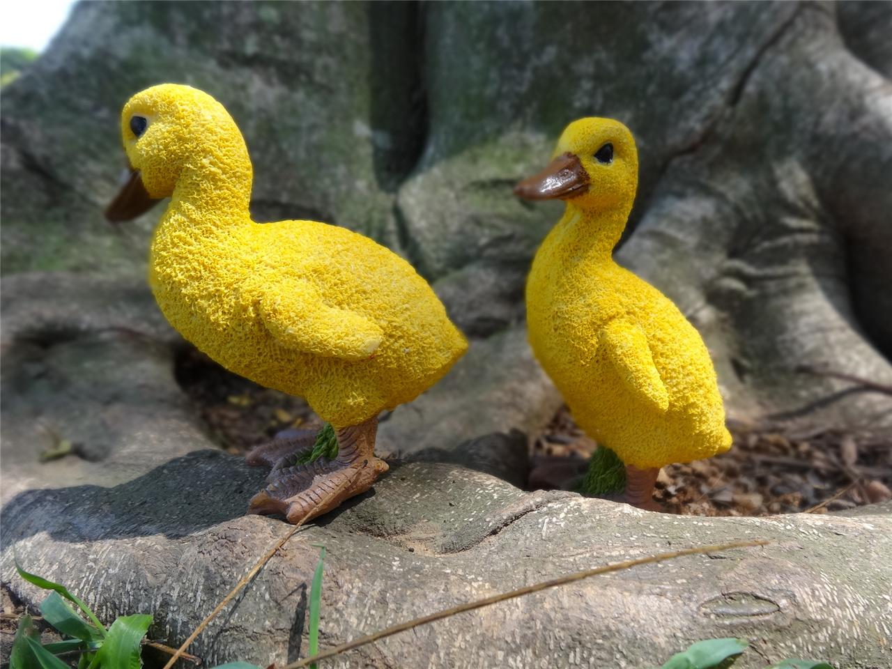 resin ducks garden