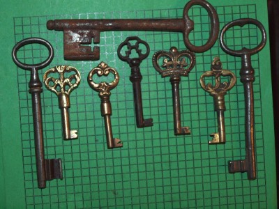 375509214 tp 8 Old Vintage Antique Keys Skeleton Ornate