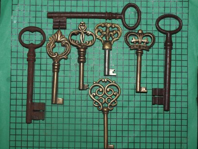 Antique Furniture Collectors on Antique Keys Skeleton Ornate French German Heart Key Collectors