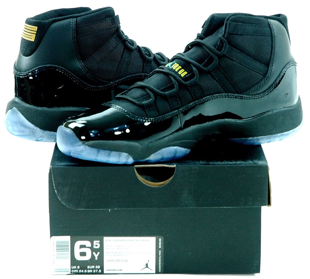 varsity blue 11s