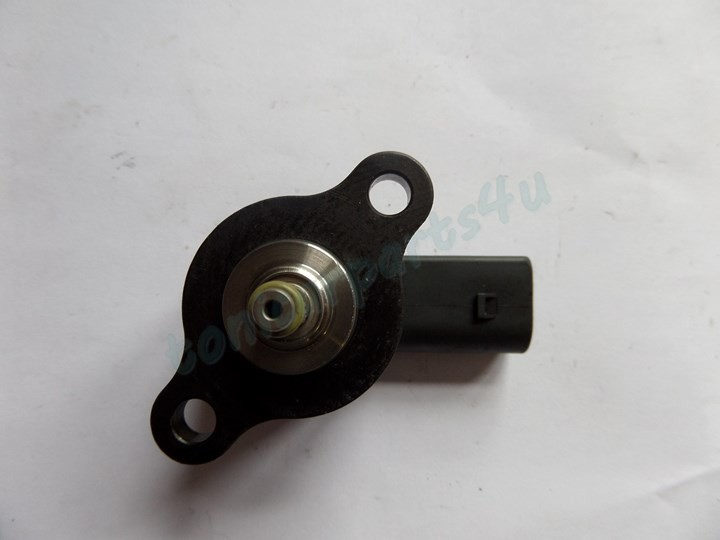 Fuel pressure regulator mercedes clk #4
