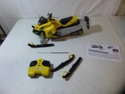 gas powered rc skidoo