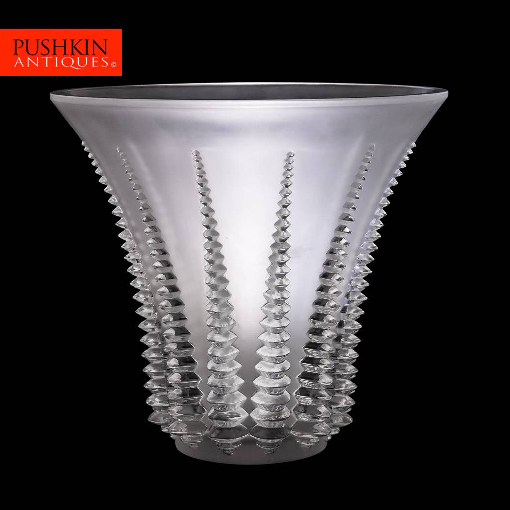 ANTIQUE 20thC FRENCH RENE' LALIQUE LARGE FONTROMEU GLASS VASE c.1936