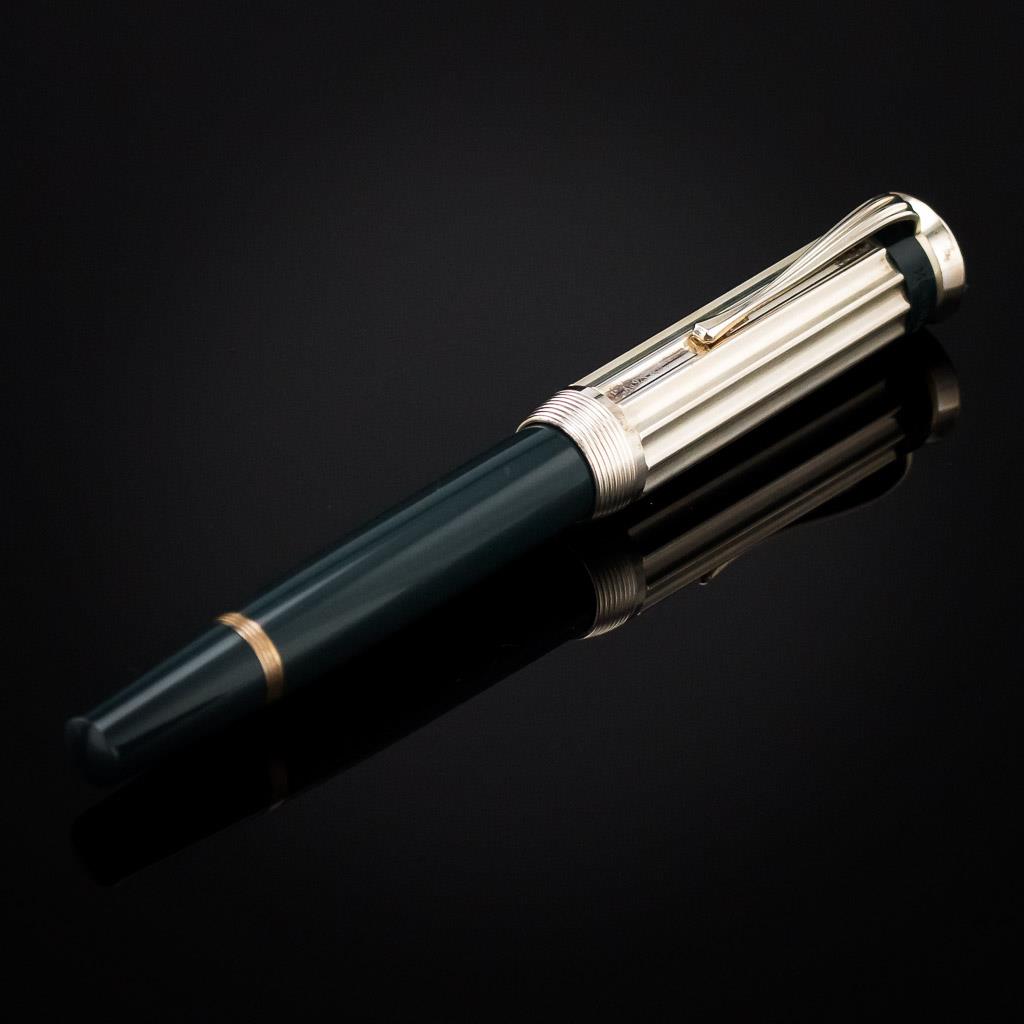 MONTBLANC LIMITED EDITION CHARLES DICKENS WRITERS SERIES FOUNTAIN PEN