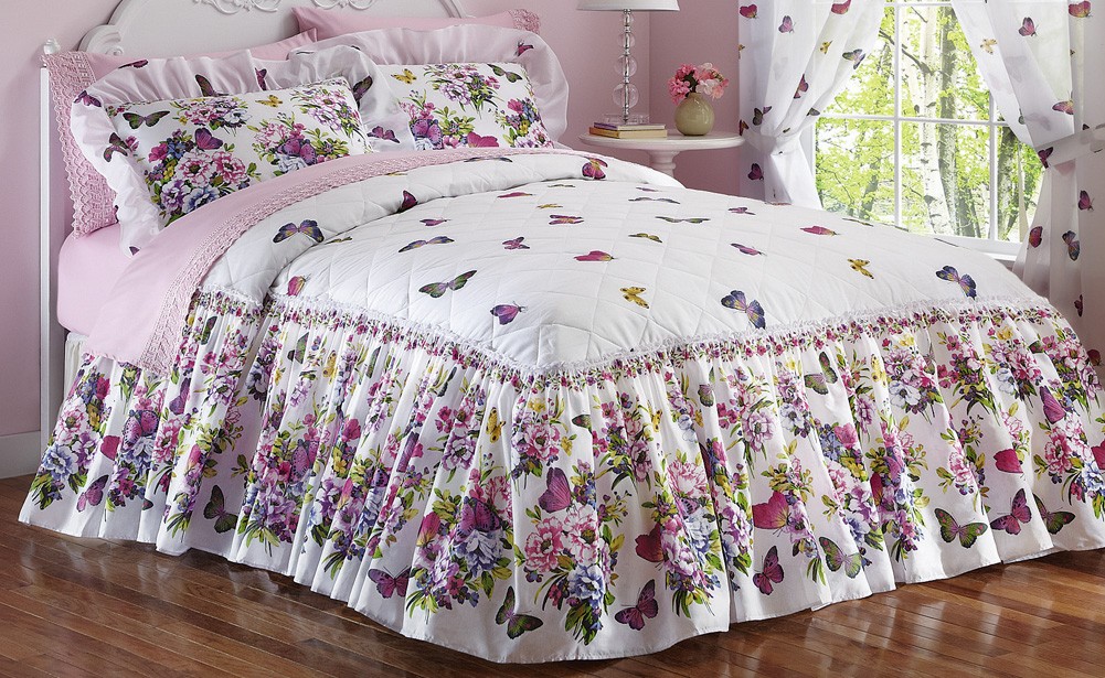 Butterfly Garden Quilted Bedspread Comforter Floral Pink Ruffled Queen