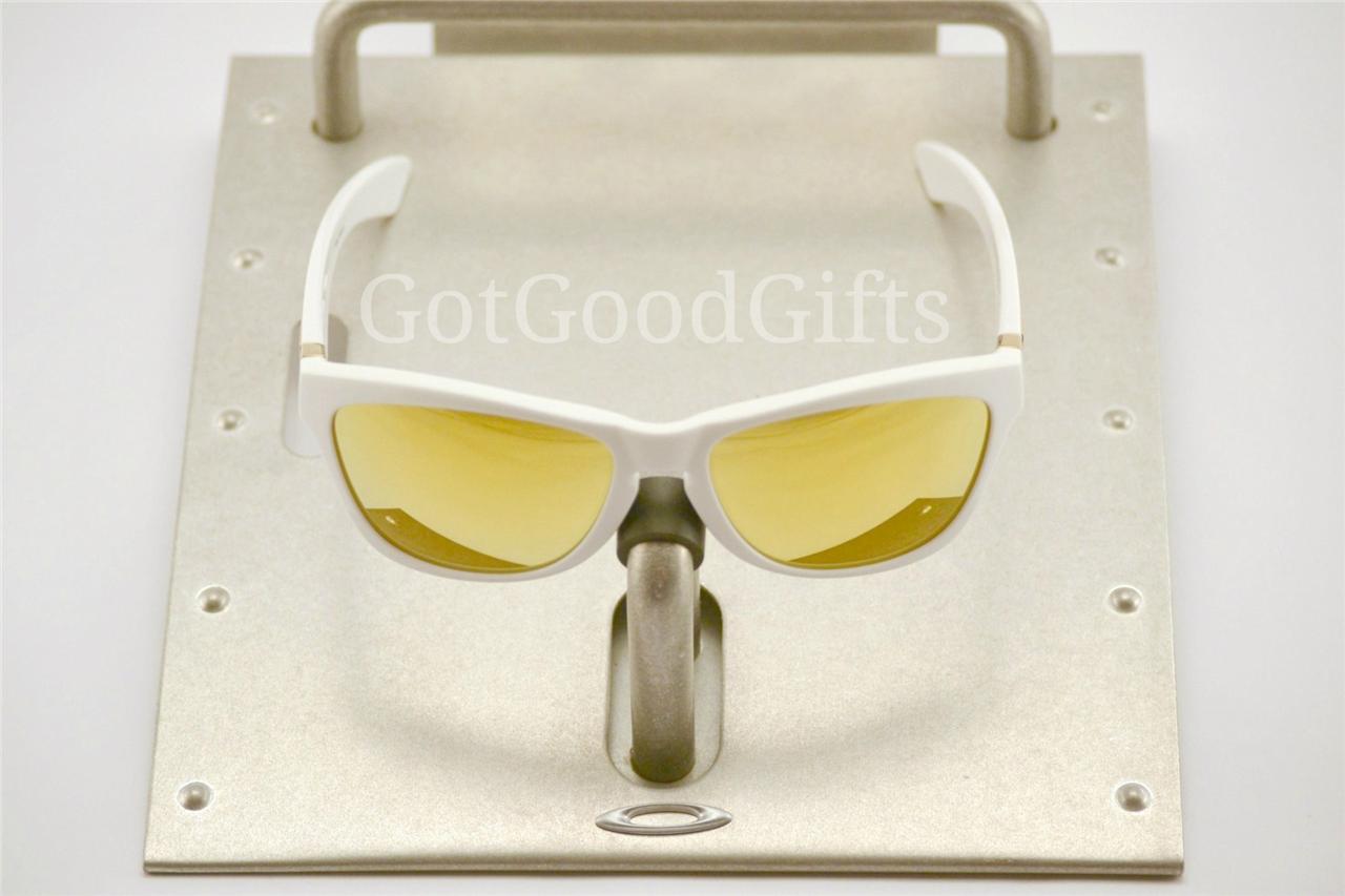 *New Men's Oakley Jupiter Sunglasses White 24K Gold Lenses * Great Gift