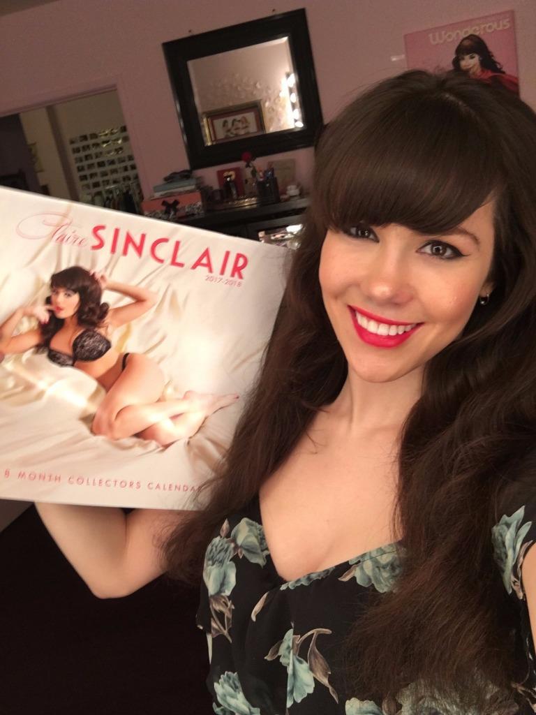 NEW! Signed 2x Claire Sinclair 2017-18 18 Month Collectors Calendar