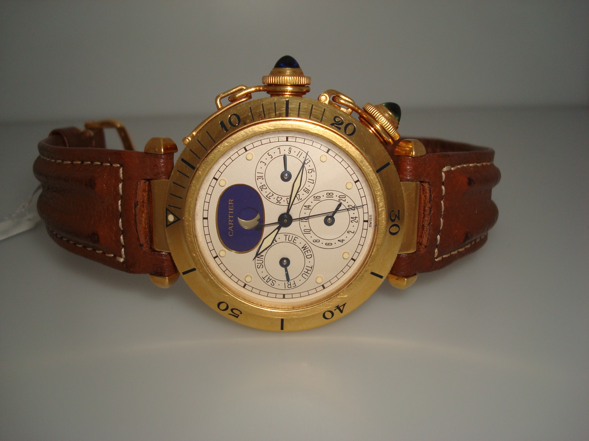 Cartier Pasha Moonphase Annual Calendar Watch in 18k Yellow Gold Quartz