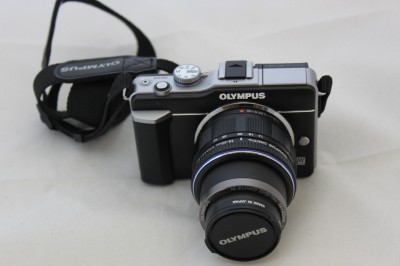 Olympus Digital Camera on Olympus Pen E Pl1 12 3 Mp Digital Camera Black Kit W 14 42mm Lens