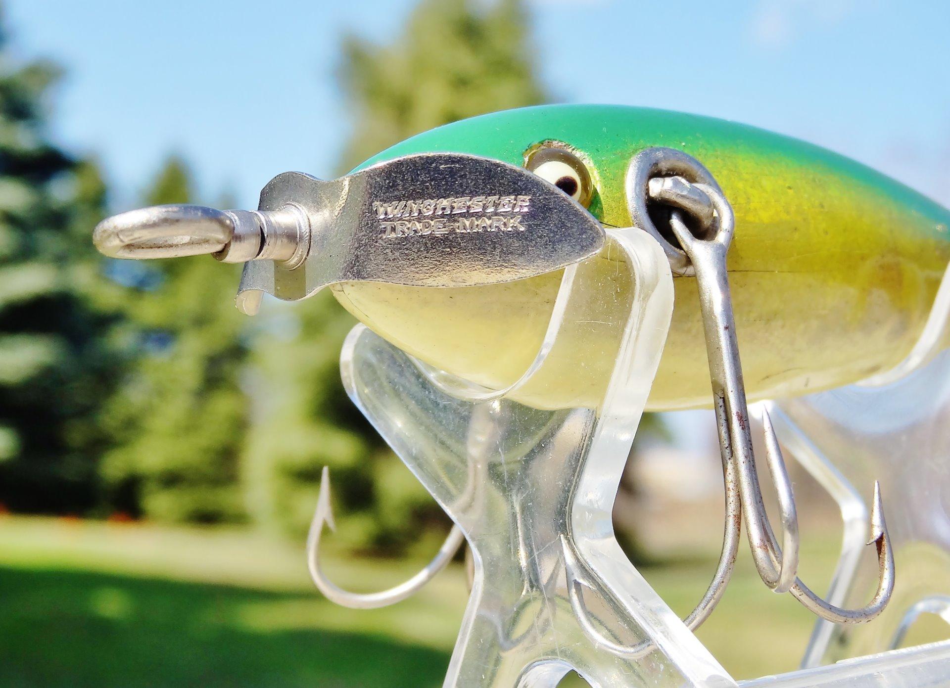 VERY RARE NEAR MINT "3HOOK" c1919 WINCHESTER 9011 GLASS EYE Wood