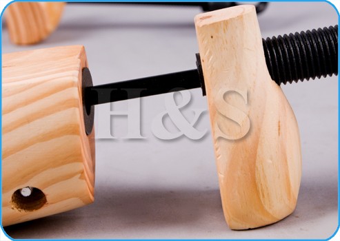 boot shapers target 2 x top quality pine wood boot shoe tree stretcher boot shapers target 2 x top quality pine wood boot shoe tree stretcher