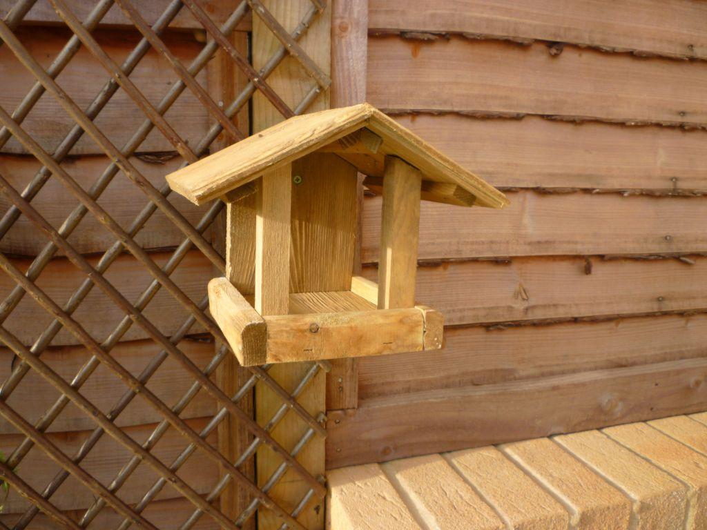 SOLID WOOD BIRD FEEDER/TABLE WALL MOUNTED eBay