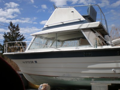 Ebay Motors Boats on Fly Bridge Fiberglass Boat W 318 V 8 In Fishing Boats   Ebay Motors
