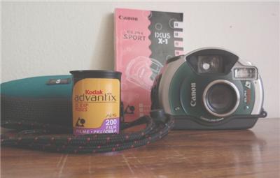 Film Cameras Canon on Canon Elph Sport Aps Point And Shoot Film Camera Ec 082966130885