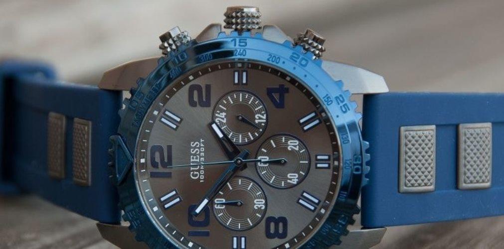 bnib guess w0599g2 u0599g2 blue velocity 47mm grey bnib guess w0599g2 u0599g2 blue velocity 47mm grey
