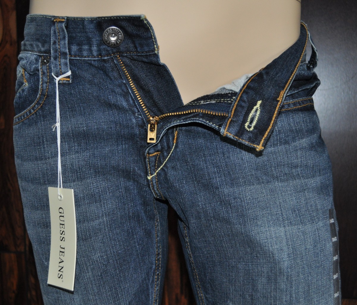 guess men's regular straight jeans