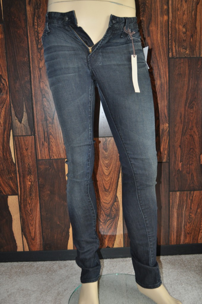 black premium jeans