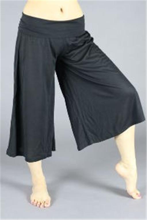 wide leg capris yoga pants