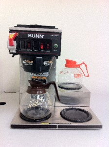 BUNN Automatic Commercial Coffee Maker CWTF15 3 Warmers CW Series w/ Hot Water eBay
