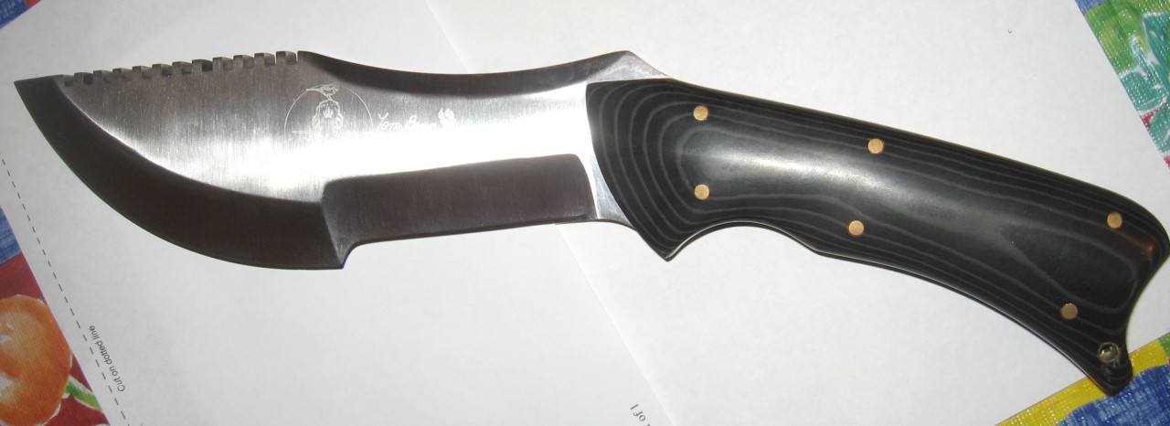 Premium Handmade Tom Brown Tracker Knife - D2 Steel & Buffalo Horn Handle