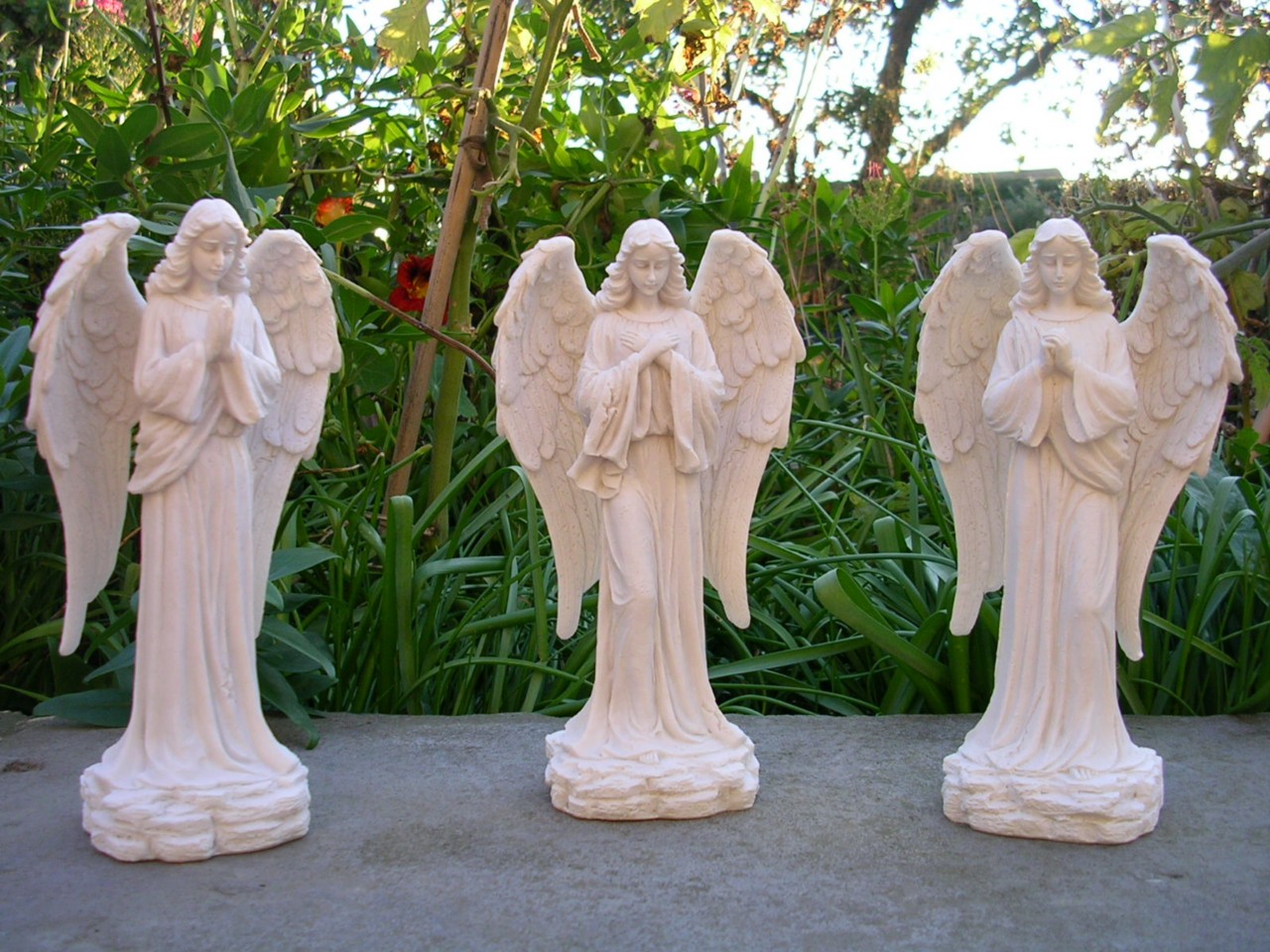 Set of 3 Rejoicing Angels Grave Memorial Garden Ornament
