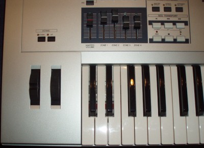 Yamaha on Yamaha 61 Key Mo6 M06 Synthesizer Keyboard Workstation   Ebay