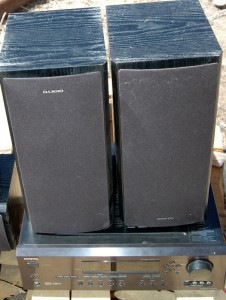 Onkyo HT-R520 6.1 surround sound home theater system Receiver, Remote