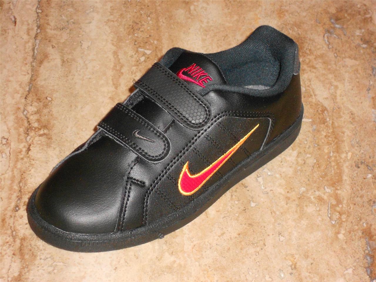 nike velcro trainers size 3